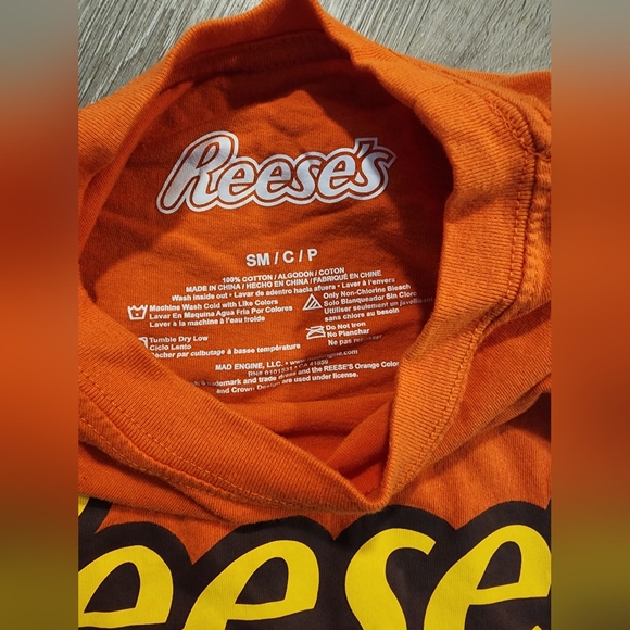 Womens size small Reeses t-shirt - Picture 4 of 5